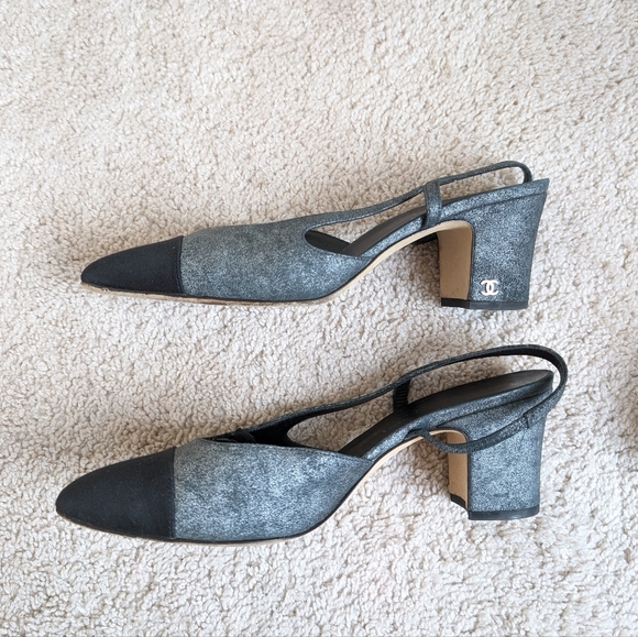 Chanel Interlocking CC Logo Nubuck Grey/Black Slingback Pumps, Size 39 - Picture 7 of 10